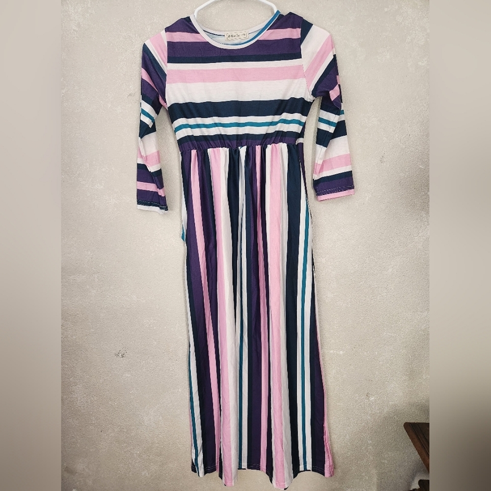Girls size 10/12  multi-colored long sleeve striped maxi dress with pockets